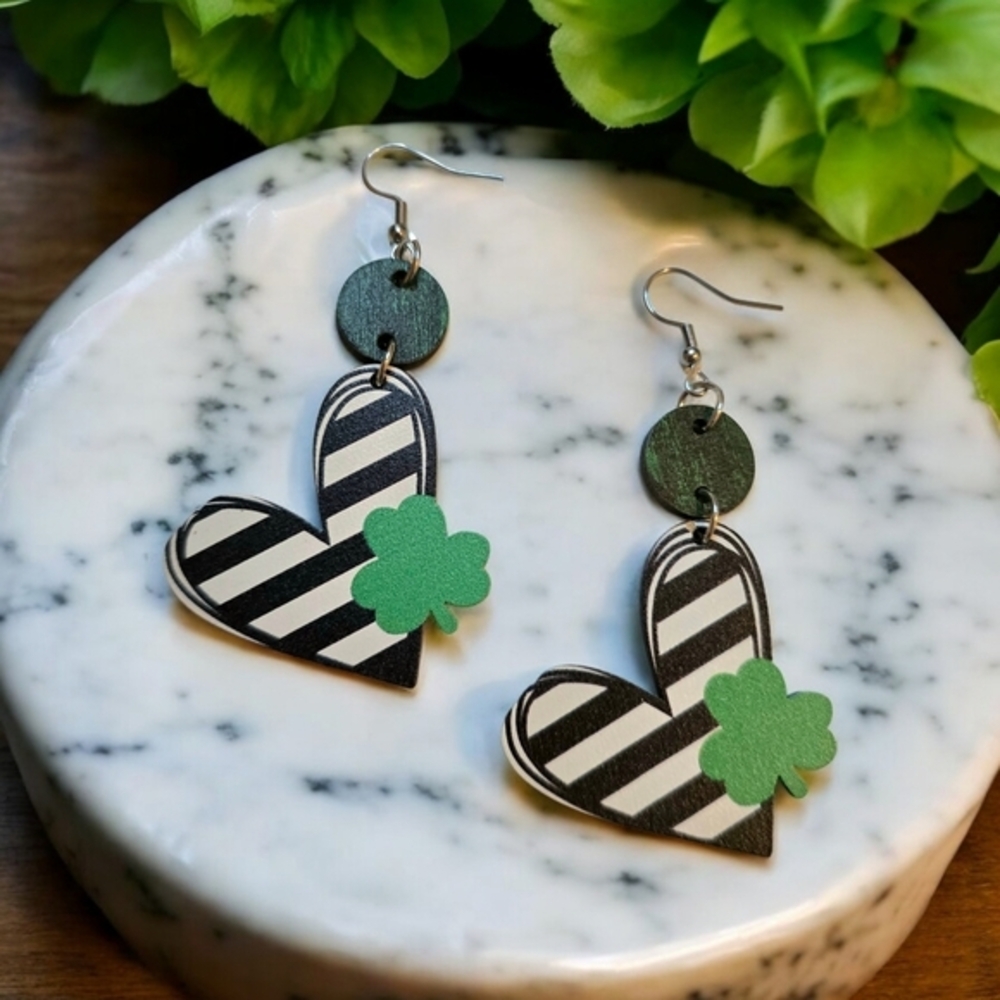 St‎ Patrick's Day Striped Heart Shamrock Wooden Fashion Earrings Holiday Jewelry